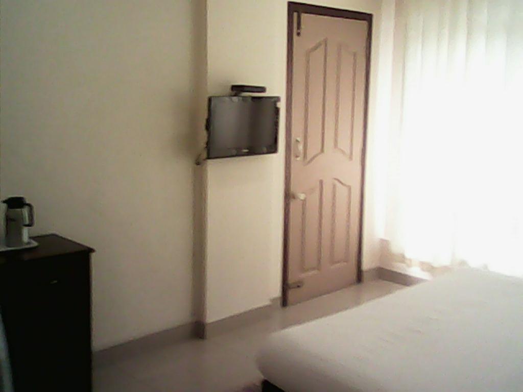 Hotel Mintflower Sultan Bathery Room photo