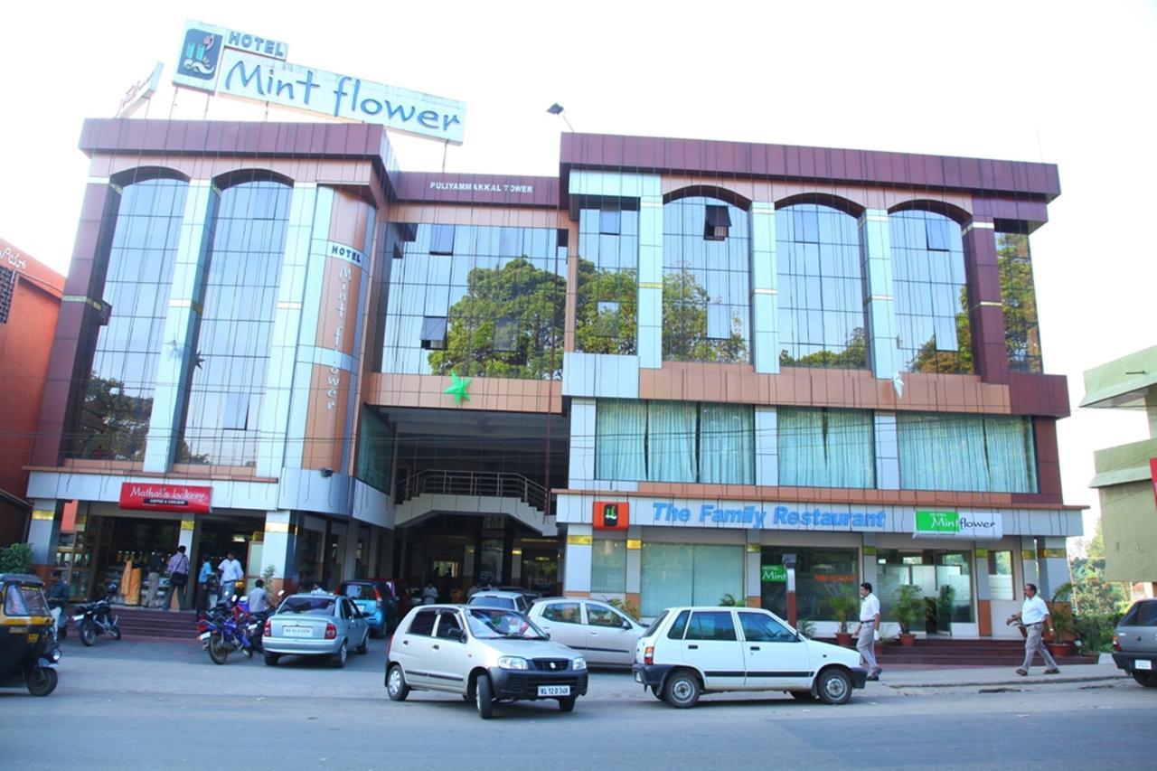 Hotel Mintflower Sultan Bathery Exterior photo
